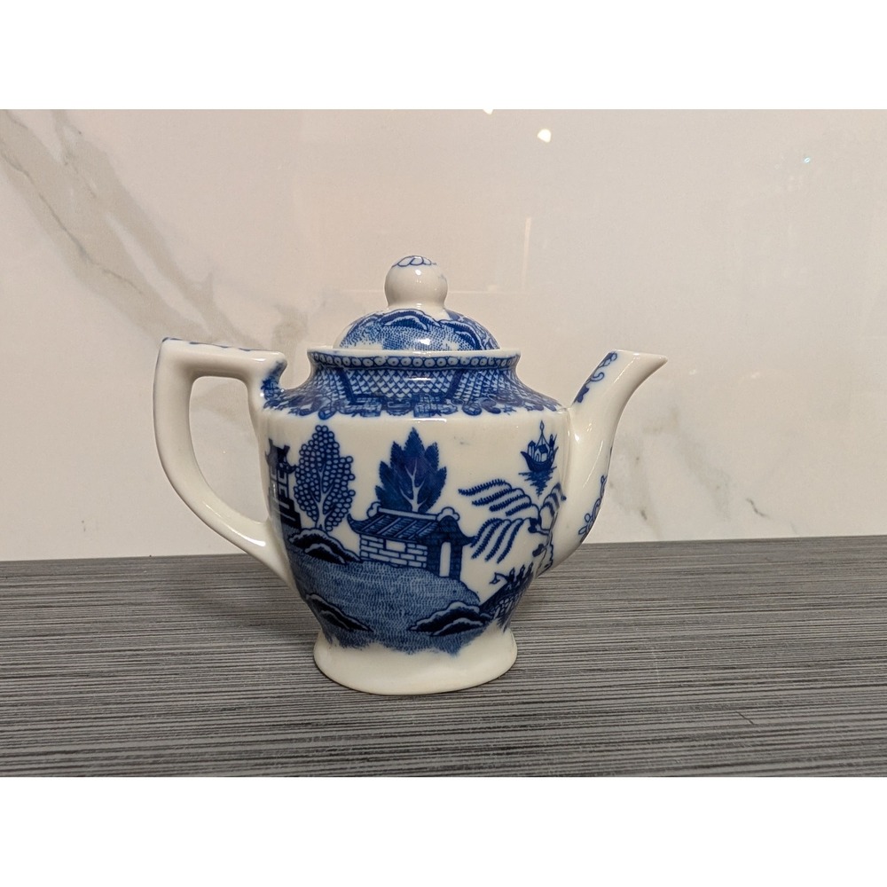 Vintage Blue Willow Miniature Teapot Blue White Porcelain Made in Japan 3.25"